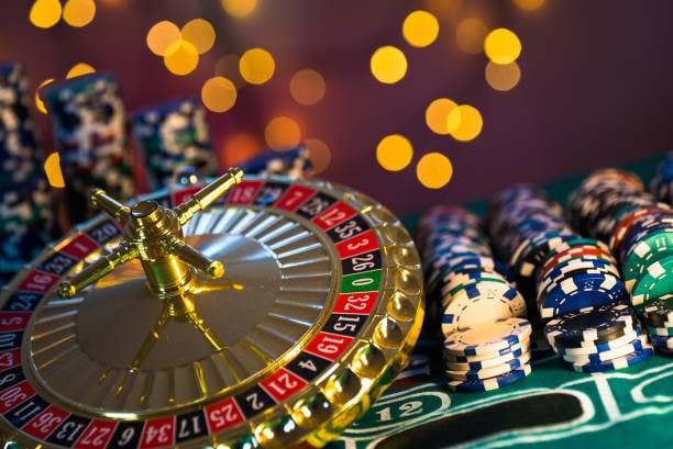 pluss77 app home screen showing sports and casino game categories for Philippines users